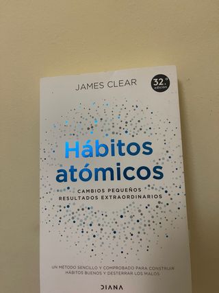 Libro hábitos atomicos