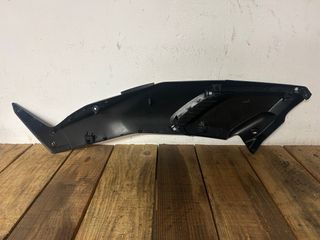 Carenado Lateral Yamaha XMAX 300 2024