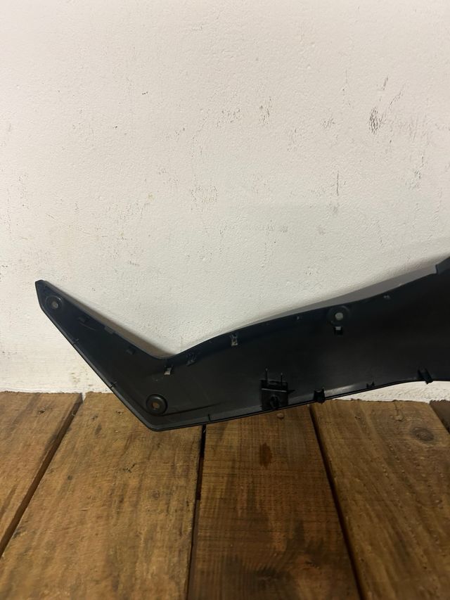 Carenado Lateral Yamaha XMAX 300 2024