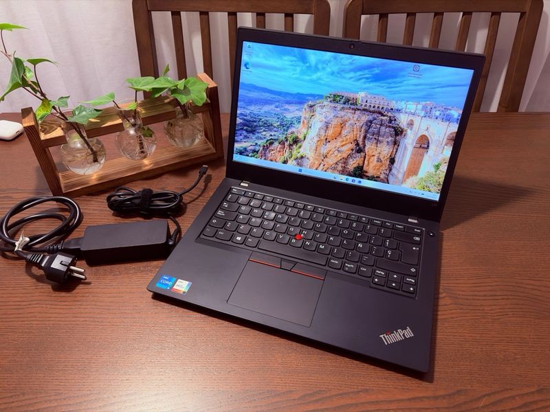 Portátil Lenovo Core i5 11th Gen 16G RAM 512GB SSD afbeelding 2
