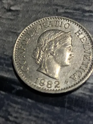 Moneda Suiza 1982 Confederatio Helvetica