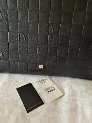 Purificación García bolso piel negro