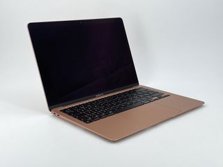 MacBook Air 13" M1 (2020) 8 CPU/7 GPU núcleos - SSD 256Gb - RAM 8Gb - Dorado