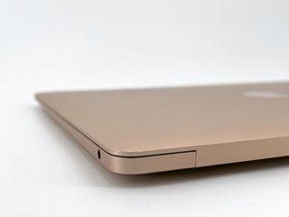 MacBook Air 13" M1 (2020) 8 CPU/7 GPU núcleos - SSD 256Gb - RAM 8Gb - Dorado