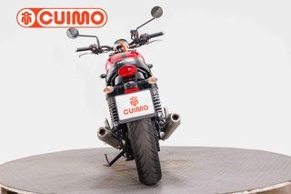 TRIUMPH SPEED TWIN 900