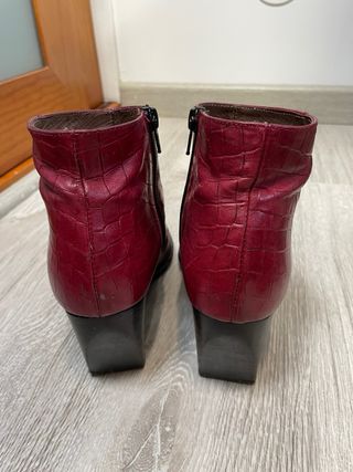 Botines Wonders Rojo/Negro Talla 39