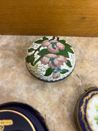 3 Cajitas de porcelana decoradas