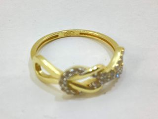 anillo oro 18k con piedra con circonita