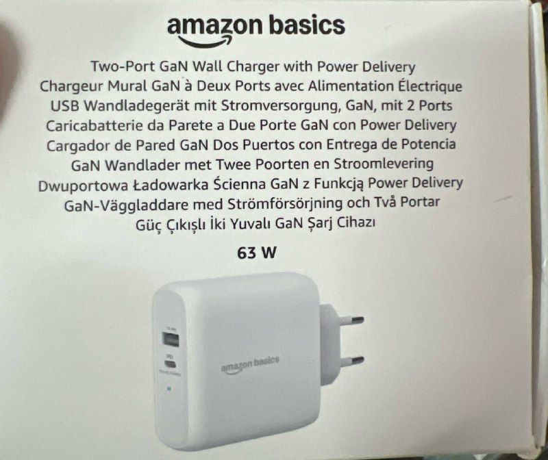 Amazon Basics Cargador de pared, 63 W, GaN, 1 puerto USB\-C de 45 W y 1 USB\-A de 18 W, para ordenadores portátiles, tablets y teléfonos móviles, color blanco, 6,6 x 2,94 x 6,24 cm