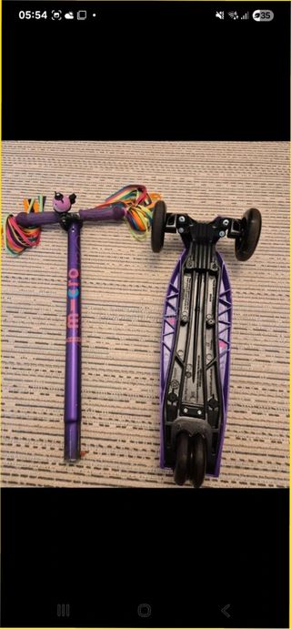 Patinete Micro morado con cintas de colores