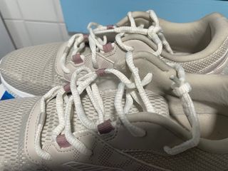 Zapatillas Joma Meta Beige y Rosa