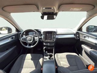 Volvo XC40 2.0 B3 G Momentum Pro Auto
