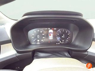 Volvo XC40 2.0 B3 G Momentum Pro Auto