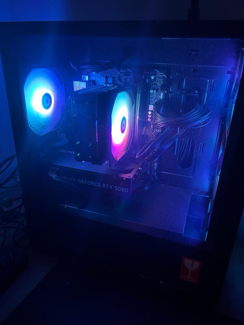 PC Gaming RTX 5060 Ryzen 5 9600X afbeelding 2