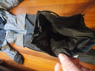 Traje Buzo Frío Negro Gris