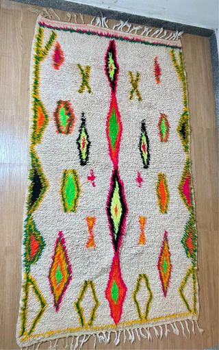 Alfombra antigua multicolor