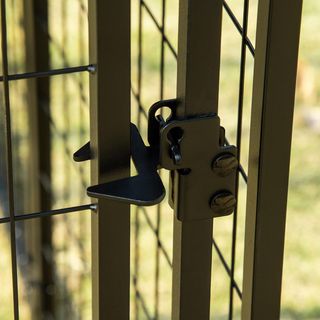 Recinto per Cani da Esterno, Box per Animali in Acciaio con Serratura, 2 Ciotole Girevoli e Copertura in Tela Oxford, Casetta per Cani Nera e Rossa