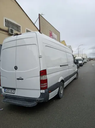 Mercedes-Benz Sprinter 2013