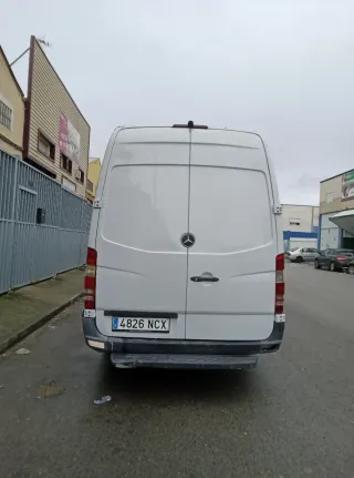Mercedes-Benz Sprinter 2013