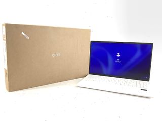 pc portatil lg 15z90s-g.aa74b