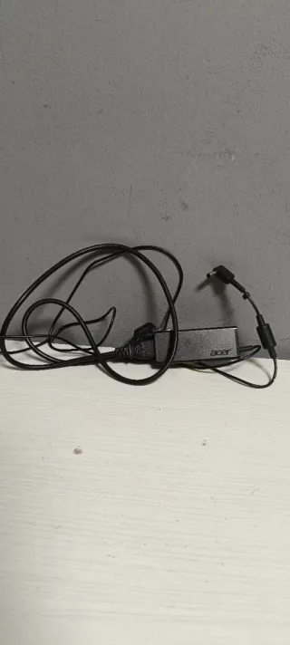 Cargador Acer A045R021L 45W 19V