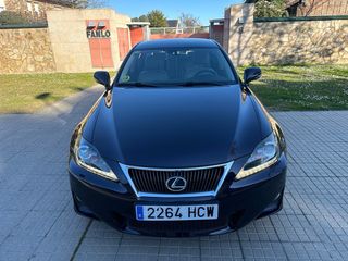 Lexus IS 2011