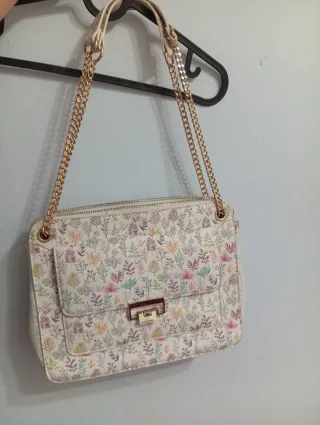 Bolso de verano estampado floral