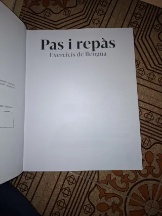Pas i repàs: Exercicis de llengua