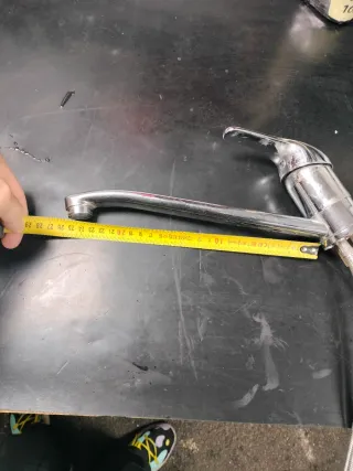 Grifo de cocina plateado