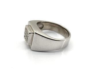 anillo oro 18k con piedra con diamante