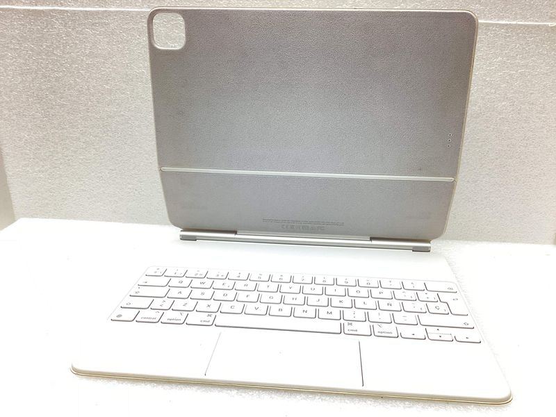 funda tablet apple magic keyboard para ipad pro 12.9 afbeelding 2