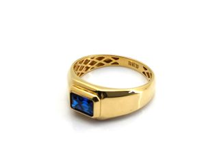 sello oro 18k con piedra con zafiro