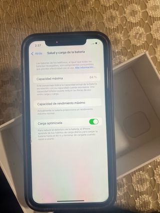 Se vende iphone Xr en buen estado