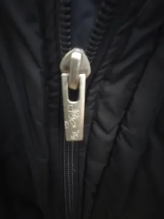 Parka larga negra Lewis