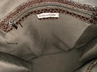 Bolso marrón efecto piel de serpiente