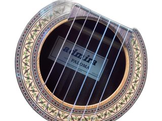 guitarra clasica admira paloma