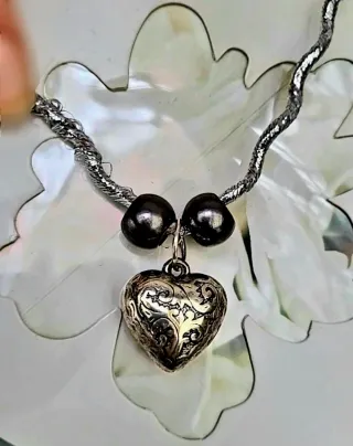 Colgante Corazón Vintage Triple con Abalorios