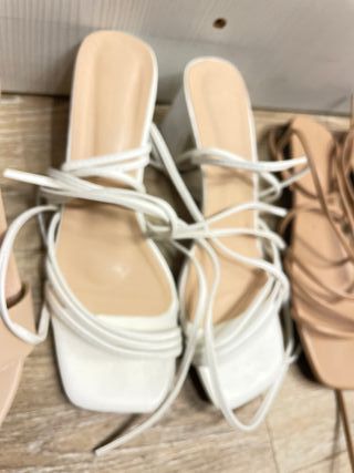 Sandalias de tacón y planas