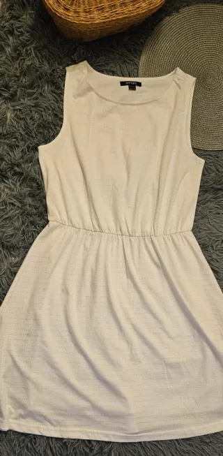 Vestido blanco calado corto