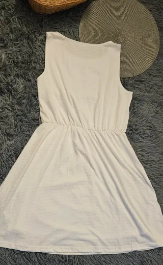 Vestido blanco calado corto