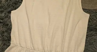 Vestido blanco calado corto