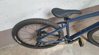 Rockrider ST 520 27.5 M wheelie