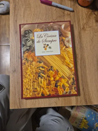 Libro de pasta y pizza ilustrado paso a paso