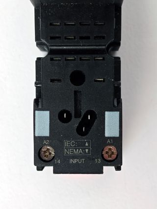 LOTE DE 18 ZOCALOS DE RELE SCHNEIDER