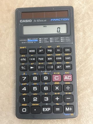 Calculadora Científica Casio FX-82SOLAR