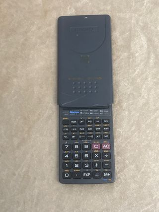 Calculadora Científica Casio FX-82SOLAR