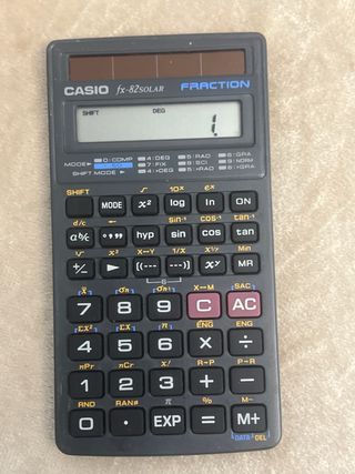 Calculadora Científica Casio FX-82SOLAR
