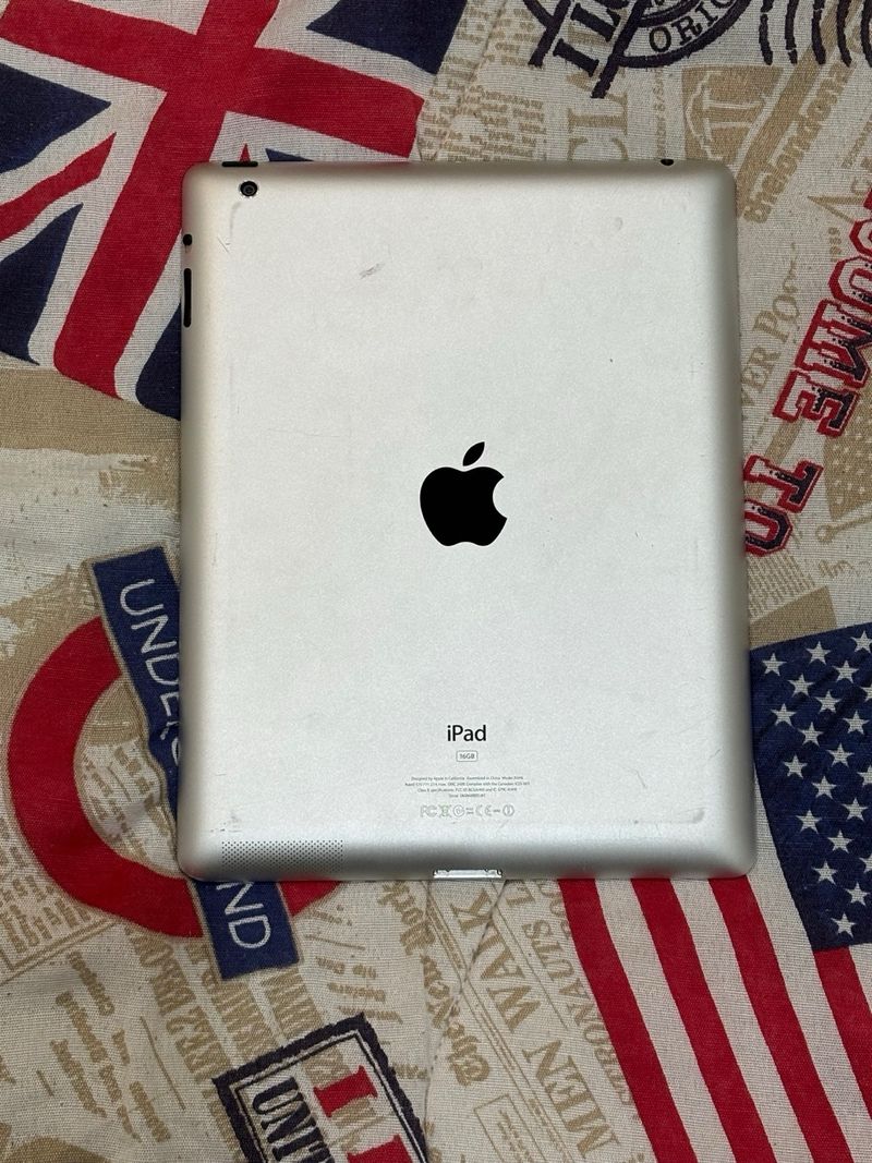 Apple iPad 2 16GB Wi-Fi Plata afbeelding 2