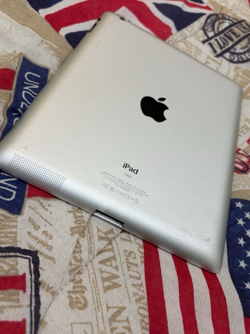 Apple iPad 2 16GB Wi-Fi Plata afbeelding 3