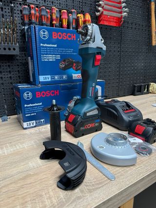 Radial gws 18v-8 +cargador +4ah y 5,5 ultima stock